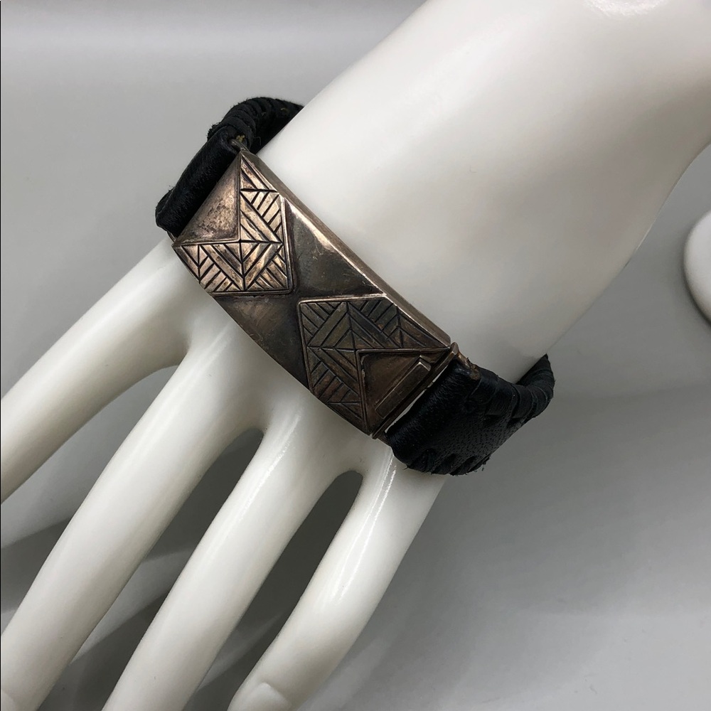 Southwestern design artisan handmade sterling silver and leather bracelet UNISEX